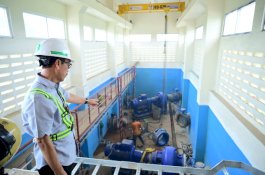 Plt Dirut PDAM Makassar Andi Syahrum Tinjau Langsung Pengaturan Jalur Distribusi, Pasokan Air Utara Kota Diperkuat