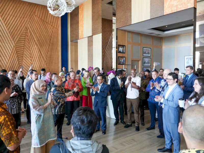 Wakil Wali Kota Makassar, Aliyah Mustika Ilham, melepas keberangkatan 38 delegasi dari berbagai negara di Hotel Rinra Makassar, Jalan Metro Tanjung Bunga, Kamis (25/6/2026). @Jejakfakta/dok. Humas Pemkot Makassar