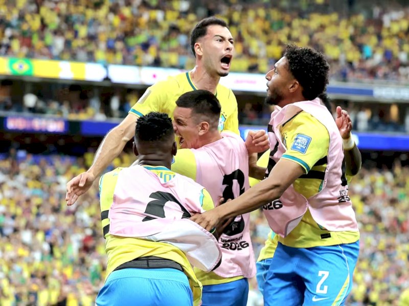 Perayaan gol Gabriel Martinelli menjadi pahlawan kemenangan Brasil pada detik-detik terakhir pertandingan, @jejakfaktacom/Dok. Brasil