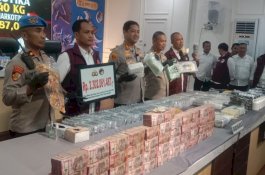 Polrestabes Makassar Bongkar Enam Jaringan Narkoba, Sita Aset Rp2,3 Miliar dan Selamatkan 372 Ribu Jiwa