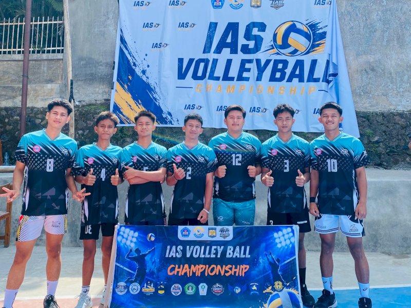 Tim bola voli putra MAN Pinrang meraih Juara II pada turnamen IAS Volleyball Championship yang diselenggarakan oleh Institut Andi Sapada (IAS) Parepare, Sabtu (27/6/2026). @Jejakfakta/dok. Ist.