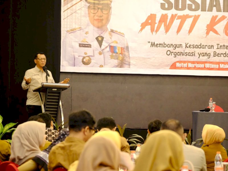 Sekretaris Daerah Kabupaten Gowa, Andy Azis, saat menghadiri Sosialisasi Antikorupsi bertema "Membangun Kesadaran Integritas untuk Mewujudkan Organisasi yang Berdaya Cegah Korupsi". Kegiatan yang diselenggarakan oleh Inspektorat Daerah Kabupaten Gowa, di Hotel Horison Ultima Makassar, Selasa (30/6/2026). @Jejakfakta/dok. Humas Pemkab Gowa