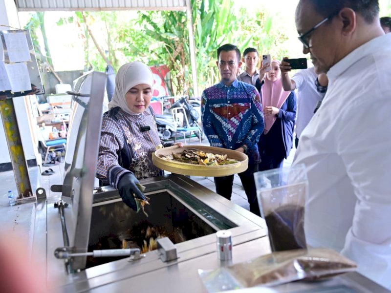 Wakil Wali Kota Makassar, Aliyah Mustika Ilham, saat mengunjungi  inovasi pengelolaan sampah di PT Enviro Mas Sejahtera di Denpasar, Bali, Minggu (5/7/2026). @Jejakfakta/dok. Humas Pemkot Makassar