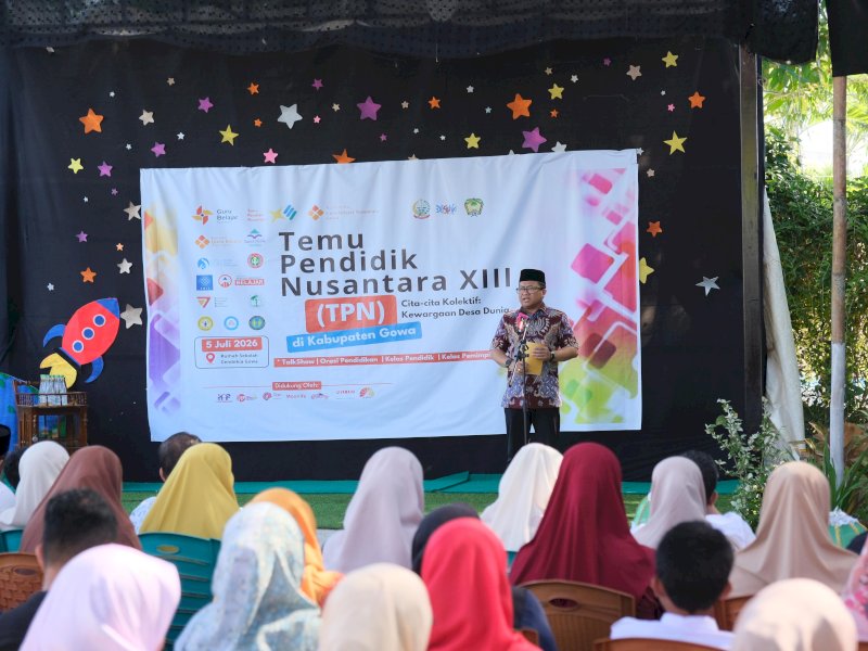 Wakil Bupati Gowa, Darmawangsyah Muin, saat membuka Temu Pendidik Nusantara (TPN) XIII Kabupaten Gowa yang digelar di Rumah Sekolah Cendekia, Kompleks Aroepala Residence, Jalan Bontotangnga, Paccinongang, Kecamatan Somba Opu, Minggu (5/7/2026). @Jejakfakta/dok. Humas Pemkab Gowa