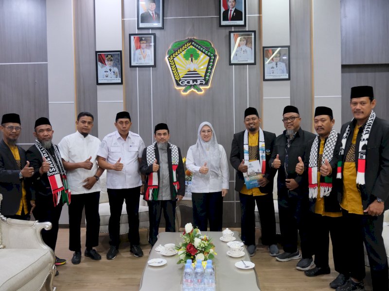 Bupati Gowa, Sitti Husniah Talenrang, saat menerima audiensi DPD Wahdah Islamiyah Kabupaten Gowa di Kantor Bupati Gowa, Rabu (8/7/2026). @Jejakfakta.com/dok. Humas Pemkab Gowa