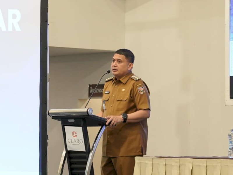 Wali Kota Makassar, Munafri Arifuddin, saat membuka Bimbingan Teknis (Bimtek) SAKIP Tahun 2026 yang diselenggarakan Inspektorat Kota Makassar di Hotel Claro, Senin (6/7/2026). @Jejakfakta/dok. Humas Pemkot Makassar