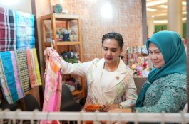 UMKM Gowa Unjuk Gigi di HKG PKK dan HUT Dekranas 2026, Produk Tenun hingga Kerajinan Lokal Curi Perhatian