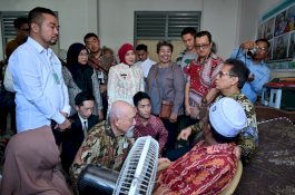 Aliyah Dampingi Menkes Tinjau Kompleks Kusta Jongaya, Makassar Perkuat Langkah Hapus Stigma dan Percepat Eliminasi Kusta