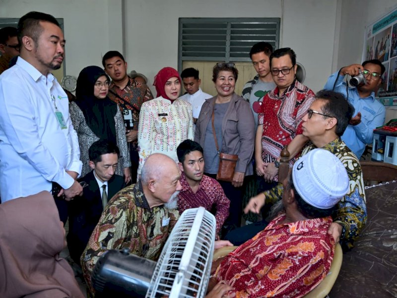 Wakil Wali Kota Makassar, Aliyah Mustika Ilham, saat mendampingi Menteri Kesehatan RI Budi Gunadi Sadikin meninjau Kompleks Kusta Jongaya, RW 04, Kelurahan Balang Baru, Kecamatan Tamalate, Sabtu (11/7/2026). @Jejakfakta/dok. Humas Pemkot Makassar