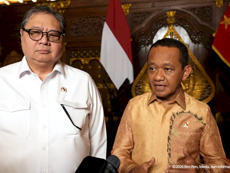 Konferensi Pers Menteri Koordinator Bidang Perekonomian, Airlangga Hartarto dan Menteri Energi dan Sumber Daya Mineral (ESDM), Bahlil Lahadalia Terkait Harga Khusus BBM Nelayan, Bogor, Senin (13/7/2026). @Jejakfaktacom/Dok. Sekretariat Presiden