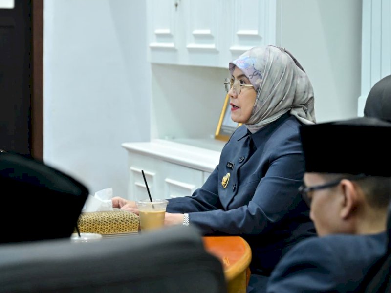 Wakil Wali Kota Makassar, Aliyah Mustika Ilham, mengikuti  Rapat Paripurna Kelima Masa Persidangan Ketiga Tahun Sidang 2025/2026 DPRD Kota Makassar dengan agenda Penjelasan Wali Kota Makassar terhadap Rancangan Peraturan Daerah (Ranperda) tentang Pertanggungjawaban Pelaksanaan APBD Tahun Anggaran 2025, secara daring melalui Zoom Meeting, Selasa (15/7/2026). @Jejakfakta/dok. Humas Pemkot Makassar