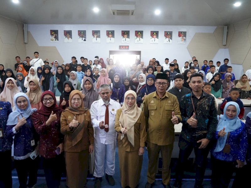 Sebanyak 90 siswa-siswi asal Kabupaten Gowa resmi diberangkatkan untuk mengikuti pembelajaran di Sekolah Rakyat Tahun Ajaran 2026/2027, Selasa (14/7/2026). @Jejakfakta/dok. Humas Pemkab Gowa
