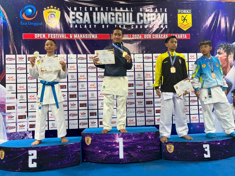 Kontingen Federasi Olahraga Karate-Do Indonesia (FORKI) Kabupaten Luwu Timur sukses mencatatkan prestasi gemilang dengan membawa pulang 10 medali pada ajang International Open Karate Championship &ndash; Esa Unggul Cup VI di GOR Ciracas, Jakarta Timur, 17&ndash;19 Juli 2026. @Jejakfakta/dok. Humas Pemkab Lutim
