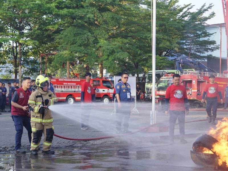 Dinas Pemadam Kebakaran dan Penyelamatan (Damkarmat) Kota Makassar menghadirkan inovasi pelayanan publik bertajuk API BAHARI (Aksi Pemberdayaan Inovatif Berbasis Masyarakat Pesisir). @Jejakfakta/dok. Pemkot Makassar