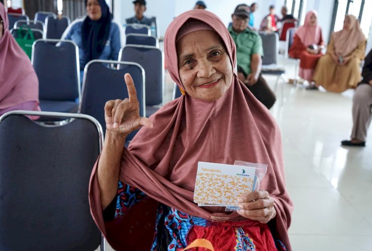 Penyaluran Kartu Lansia Lutim Rampung, 4.000 Lansia Kini Nikmati Manfaat Program