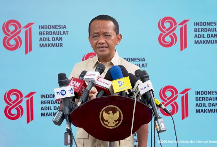 Presiden Prabowo Panggil Menteri Bahlil, Bahas PLTS 100 GW, Stok BBM Aman, dan Harga Subsidi Tetap