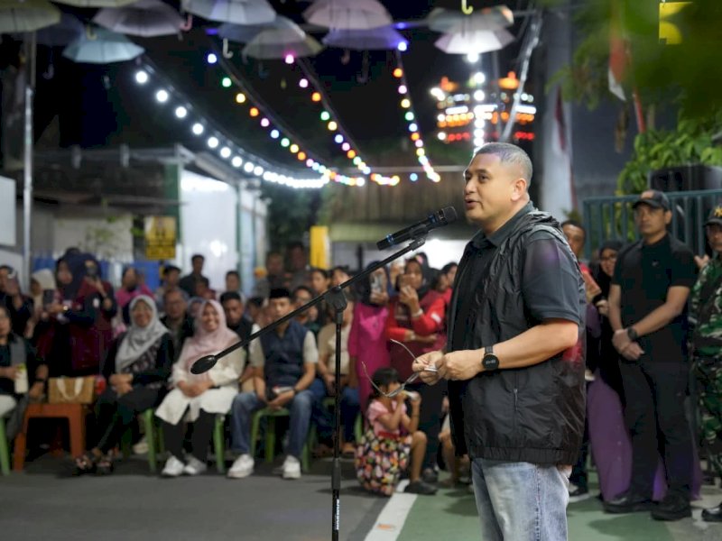 Wali Kota Makassar, Munafri Arifuddin, saat menghadiri Malam Weekend Kuliner Lorong 37 di Jalan Sungai Limboto, Kelurahan Maradekaya, Kecamatan Makassar, dalam rangka Semarak Kemerdekaan 17 Agustus 2026, Sabtu (1/8/2026) malam. @Jejakfakta/dok. Humas Pemkot Makassar