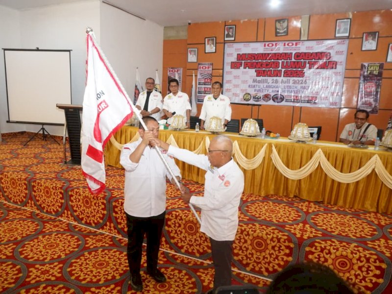 Bupati Luwu Timur, Irwan Bachri Syam, resmi terpilih secara aklamasi sebagai Ketua Indonesia Off-road Federation (IOF) Pengurus Cabang (Pengcab) Luwu Timur dalam Musyawarah Cabang (Muscab) IOF Pengcab Luwu Timur yang digelar di Aula Dinas Pendidikan dan Kebudayaan (Disdikbud), Selasa (28/7/2026). @Jejakfakta/dok. Humas Pemkab Lutim