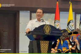 Mentan Amran Beri Motivasi ke 5.155 Mahasiswa Baru UNDIP, Tindak Lanjuti Aspirasi dengan Bantuan Langsung