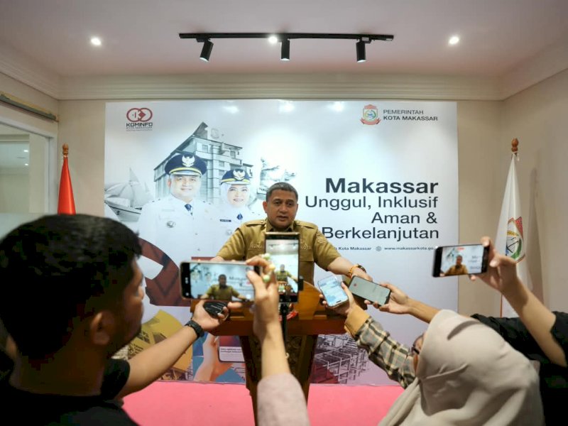 Wali Kota Makassar, Munafri Arifuddin, saat memberikan keterangan pers terkait pembahasan ducting sharing bersama sejumlah perangkat daerah di lingkungan Pemerintah Kota Makassar di Balai Kota Makassar, Selasa (11/8/2026). @Jejakfakta/dok. Humas Pemkot Makassar