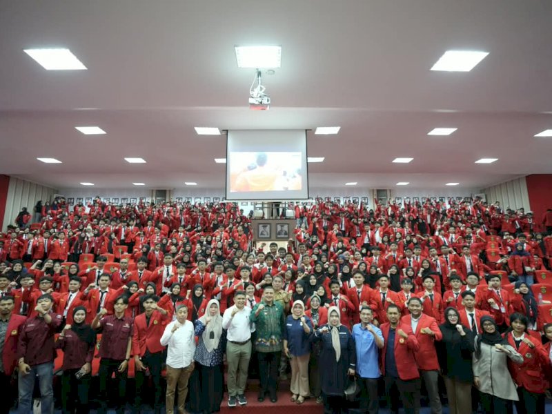 Wali Kota Makassar Munafri Arifuddin, usai memberikan motivasi dan pembekalan kepada mahasiswa baru Fakultas Hukum Unhas di Kampus Unhas, Kamis (13/8/2026). @Jejakfakta/dok. Humas Pemkot Makassar