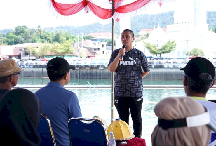 16 Tim Dayung Meriahkan HUT RI ke-81 di Sungai Malili, Bupati Irwan: Utamakan Kebersamaan