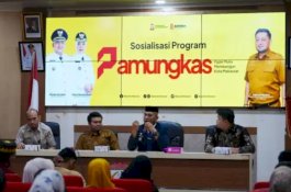 Sosialisasi PAMUNGKAS di Ujung Tanah, Bapenda Makassar Dorong Warga Lakukan Pendataan Pajak secara Digital