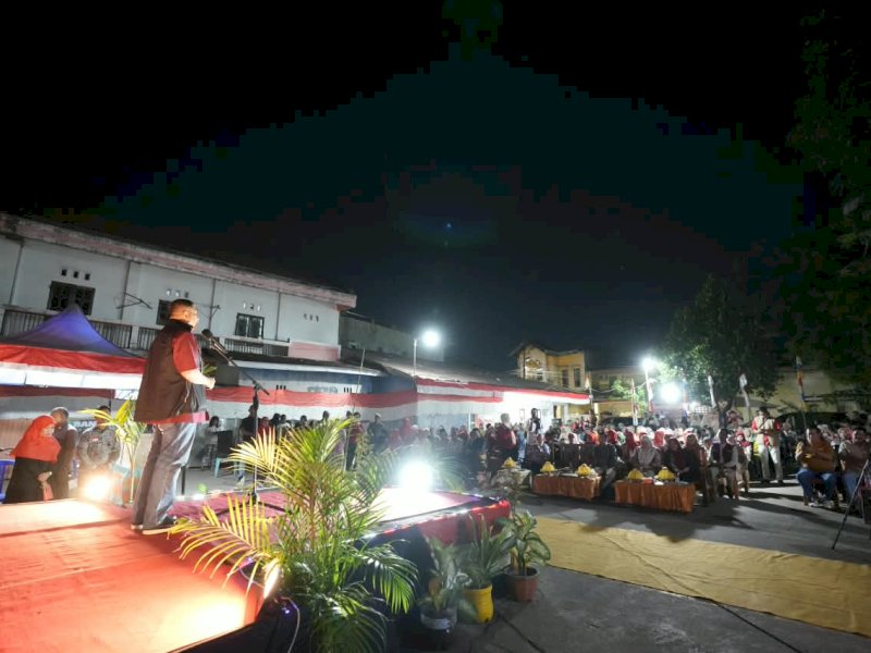 Wali Kota Makassar, Munafri Arifuddin,  saat menghadiri Malam Ramah Tamah dan Hiburan Rakyat dalam rangka memperingati HUT ke-81 Kemerdekaan Republik Indonesia yang digelar Organisasi Rukun Warga (ORW) 06 Kelurahan Pandang, Kecamatan Panakkukang, Sabtu (22/8/2026) malam. @Jejakfakta/dok. Humas Pemkot Makassar