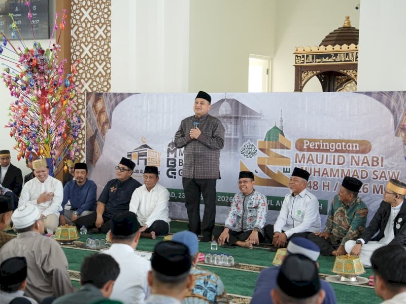 Wali Kota Makassar, Munafri Arifuddin, saat menghadiri Peringatan Maulid Nabi Muhammad SAW 1448 H/2026 M bertajuk Maulid Berbagi Gembira di Masjid Al-Kautsar, Citraland Tallasa City, Minggu (23/8/2026). @Jejakfakta/dok. Humas Pemkot Makassar