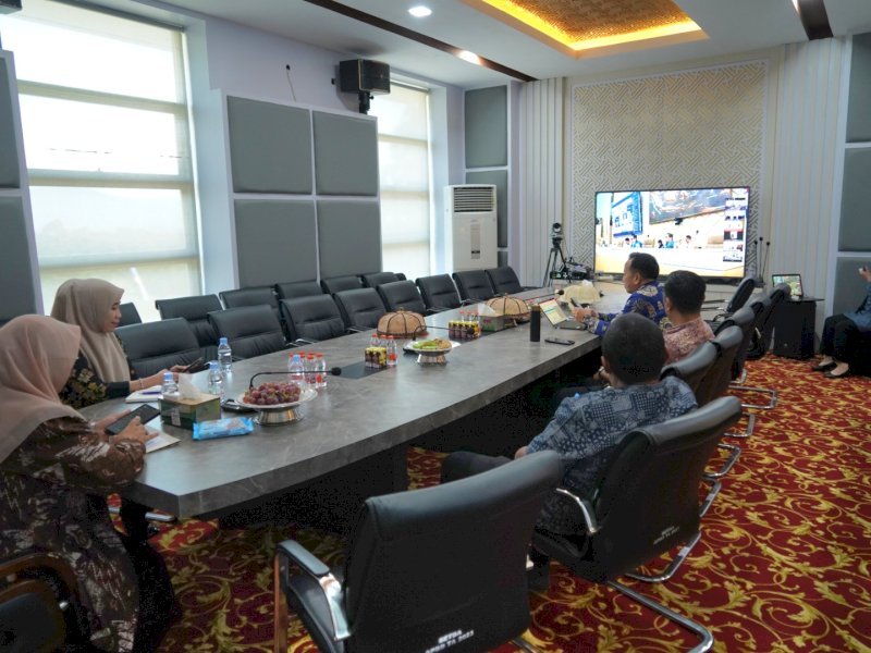 Wakil Bupati Luwu Timur, Puspawati Husler, mengikuti secara virtual Rapat Kerja (Raker) dan Rapat Dengar Pendapat Umum (RDPU) Komisi II DPR RI terkait reformulasi kebijakan fiskal daerah, Kamis (30/7/2026). @Jejakfakta/dok. Ist.