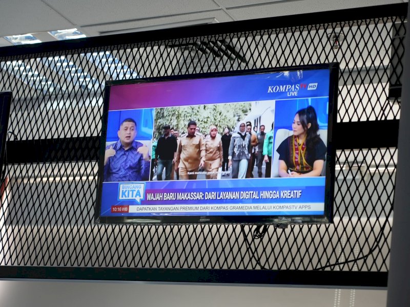 Wali Kota Makassar, Munafri Arifuddin, saat menjadi narasumber dalam program Zona Inspirasi: Program Unggulan Pemkot Makassar yang disiarkan secara langsung dari Studio Redaksi Kompas TV, Jalan Palmerah Selatan, Jakarta, Kamis (27/8/2026). @Jejakfakta/dok. Humas Pemkot Makassar
