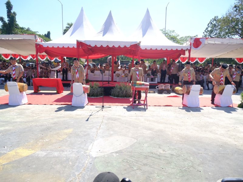 Wakil Bupati Gowa, Darmawangsyah Muin, saat menghadiri pembukaan Kemah Pramuka Madrasah Provinsi (KPMP) Sulawesi Selatan Tahun 2026 yang diikuti 2.389 peserta dari berbagai daerah di Sulawesi Selatan di Bumi Perkemahan H.M. Yasin Limpo Cadika Gowa, pada Rabu (2/9/2026). @Jejakfakta/dok. Humas Pemkab Gowa