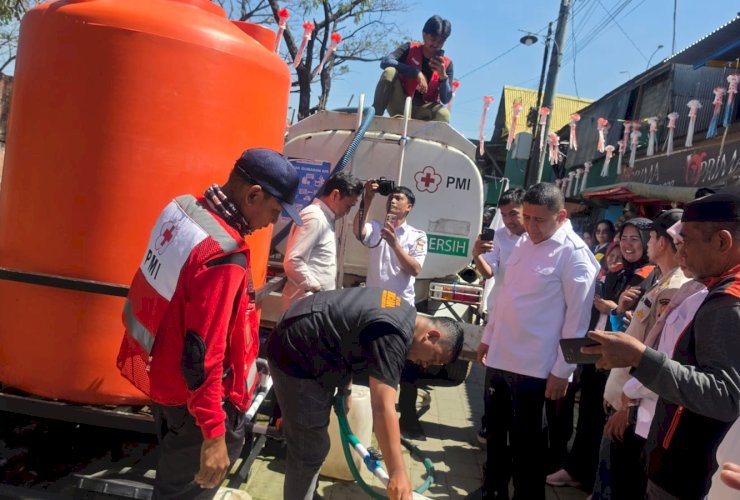 Kekeringan Meluas, Permintaan Air Bersih di Makassar Tembus 50 Titik