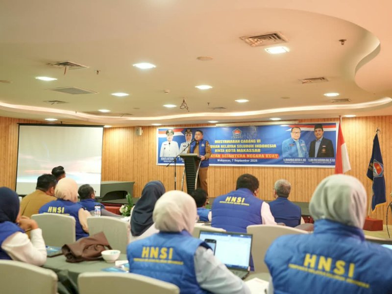 Wali Kota Makassar, Munafri Arifuddin, saat membuka Musyawarah Cabang (Muscab) VI Himpunan Nelayan Seluruh Indonesia (HNSI) Kota Makassar di Hotel Karebosi Premier, Senin (7/9/2026). @Jejakfakta/dok. Humas Pemkot Makassar