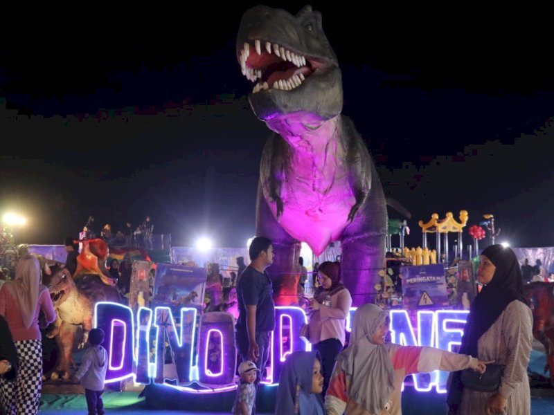 Wahana edukasi Funderland Indonesia di area Terminal Malili dan Pasar Malam di kawasan Puncak Indah (Lorong 4 Trans) ramai dikunjungi warga, Ahad (6/9/2026). @Jejakkfakta/dok. Humas Pemkab Lutim