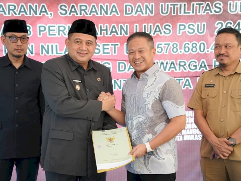 Pemerintah Kota (Pemkot) Makassar menerima penyerahan prasarana, sarana, dan utilitas (PSU) dari sejumlah pengembang dan masyarakat. Penyerahan PSU berlangsung di Perumahan Villa Surya Mas, Jalan Toddopuli Raya Timur, Kelurahan Borong, Kecamatan Manggala, Selasa (8/9/2026). @Jejakfakta/dok. Humas Pemkot Makassar