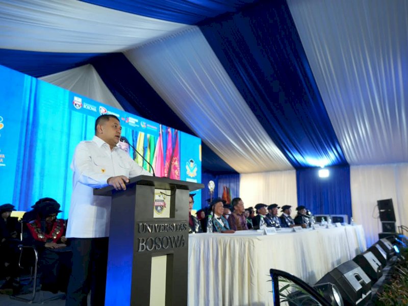 Wali Kota Makassar, Munafri Arifuddin, saat menghadiri PKKMB Marowa Universitas Bosowa dan Politeknik Bosowa bertajuk &ldquo;Akselerasi: Melaju Menuju Indonesia Depan&rdquo; di Kampus Universitas Bosowa, Rabu (9/9/2026). @Jejakfakta/dok. Humas Pemkot Makassar