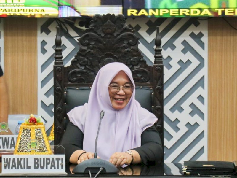 Wakil Bupati Luwu Timur, Puspawati Husler, menghadiri Rapat Paripurna DPRD terkait Pendapat Akhir Fraksi-Fraksi terhadap Rancangan Peraturan Daerah (Ranperda) tentang Perubahan APBD Tahun Anggaran 2026, Senin (14/9/2026). @Jejakfakta/dok. Humas Pemkab Lutim