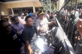 Lahan Bersertifikat Diserobot, Polisi Tunda Penegakan Hukum dengan Alasan Perusahaan Tambang Emas Memiliki IUP