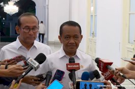 Bahlil Ungkap Penyebab Antrean BBM Subsidi di Makassar: Ada Peralihan Konsumsi hingga Modifikasi Tangki