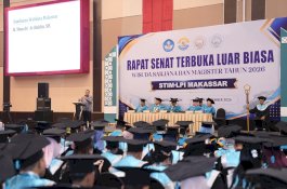 Pesan Appi ke Wisudawan STIM-LPI: Jangan Berhenti di Gelar, Buktikan dengan Kontribusi