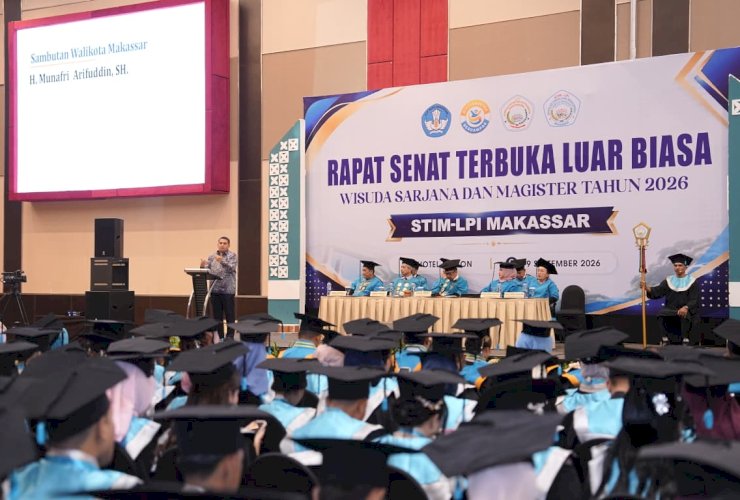 Pesan Appi ke Wisudawan STIM-LPI: Jangan Berhenti di Gelar, Buktikan dengan Kontribusi