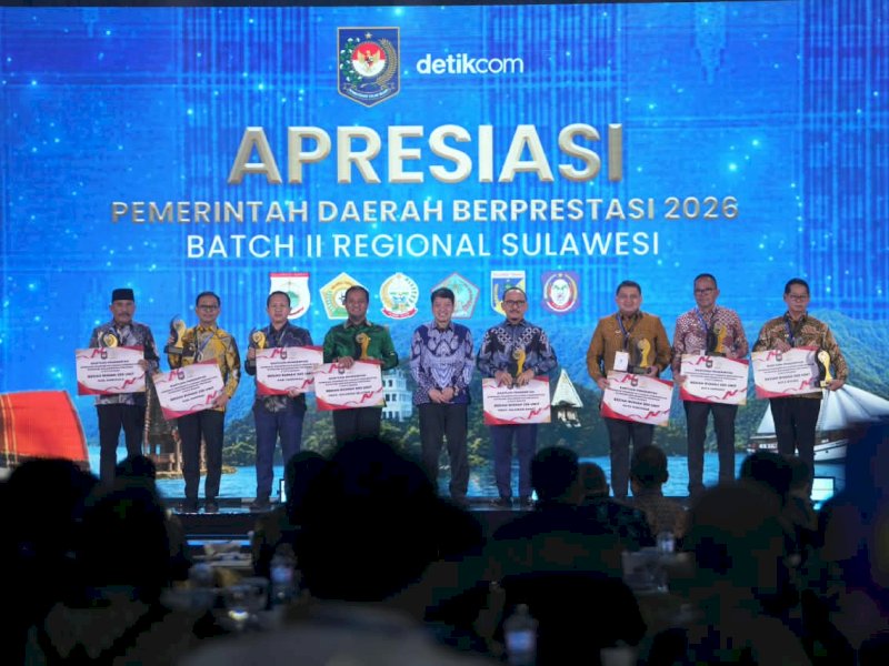Makassar meraih dua penghargaan dalam ajang Apresiasi Pemerintah Daerah Berprestasi 2026 Batch II Regional Sulawesi yang digelar Kementerian Dalam Negeri (Kemendagri) di Hotel Claro Makassar, Jumat (18/9/2026) malam. @Jejakfakta/dok. Humas Pemkot Makassar