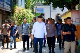 Bupati Pangkep dan Forkopimda Salurkan Bantuan untuk Masyarakat Pulau