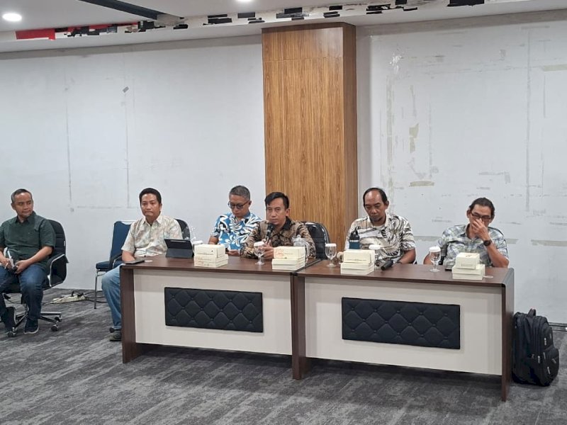 Kepala Bidang Jalan dan Jembatan Dinas Pekerjaan Umum Kota Makassar, Muhammad Amin, saat memberikan keterangan pers,  Jumat (25/9/2026). @Jejakfakta/dok. Humas Pemkot Makassar