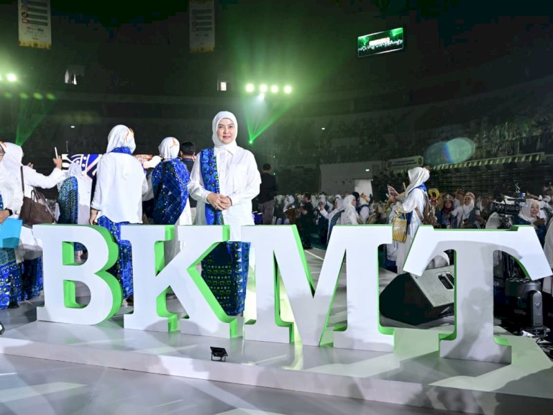 Wakil Wali Kota Makassar sekaligus Ketua Badan Kontak Majelis Taklim (BKMT) Kota Makassar, Aliyah Mustika Ilham, saat menghadiri puncak Tasyakur Milad ke-45 BKMT yang digelar di Indonesia Arena, Gelora Bung Karno (GBK) Senayan, Jakarta, Sabtu (26/9/2026). @Jejakfakta/dok. Humas Pemkot Makassar