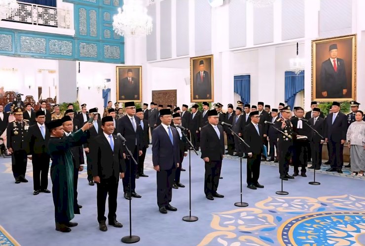 Presiden Prabowo Lantik Sejumlah Pejabat Tinggi Negara, Bahlil hingga Listyo Sigit Resmi Dilantik
