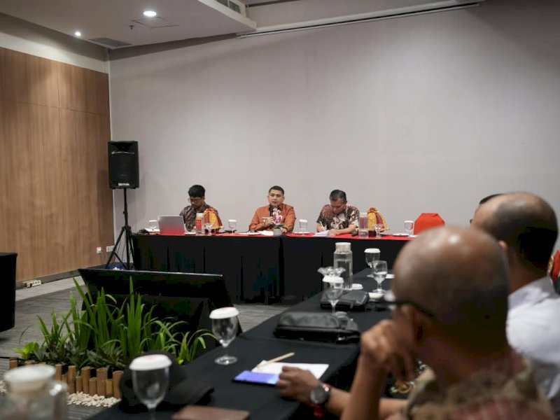 Wali Kota Makassar, Munafri Arifuddin, saat menghadiri kegiatan Coffee Morning bersama LKS Tripartit dan Dewan Pengupahan Kota Makassar di Hotel Ibis City Center, Jalan Maipa No. 8, Kamis (8/10/2026). @Jejakfakta/dok. Humas Pemkot Makassar