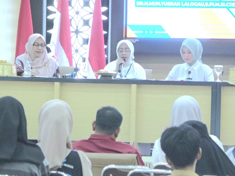 Sosialisasi Peraturan Bupati Pangkep Nomor 22 Tahun 2025 tentang pemberian bantuan biaya pendidikan bagi mahasiswa dari keluarga tidak mampu dan mahasiswa berprestasi, di ruang pola Kantor Bupati Pangkep, Jumat (9/10/2026). @jejakfaktacom/Humas Pemda Pangkep