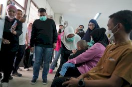 Kabut Asap Selimuti Makassar, Penggunaan Obat Gangguan Pernapasan di RSUD Daya Naik 80 Persen